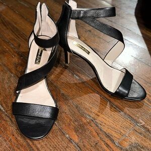 Louise et cie black leather cross strap heeled sandals size 6/36 1/2